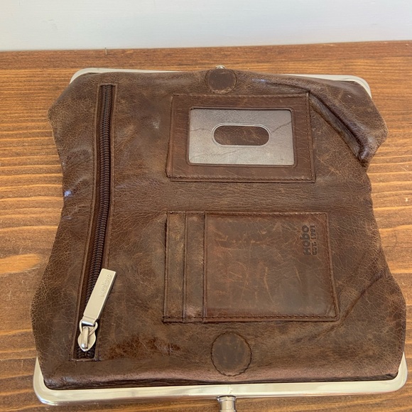 HOBO clutch leather wallet - Picture 7 of 9